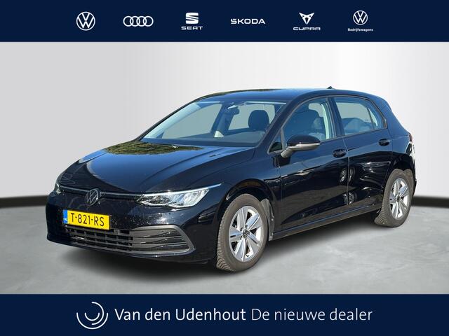 Volkswagen GOLF 1.0 eTSI 110pk DSG Life Navigatie Winterpakket