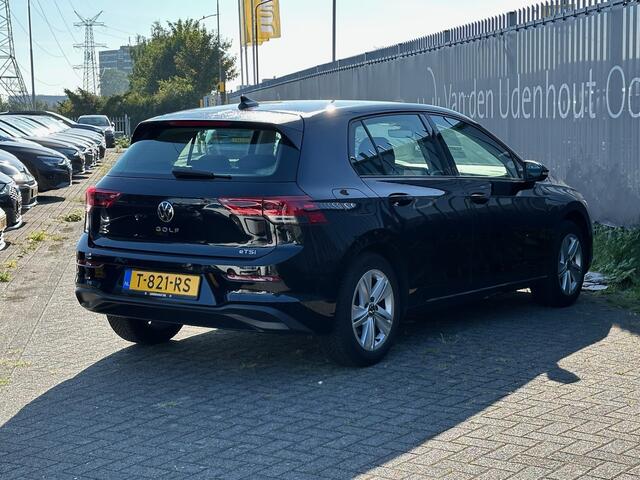 Volkswagen GOLF 1.0 eTSI 110pk DSG Life Navigatie Winterpakket