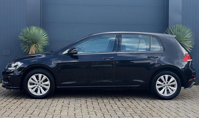 Volkswagen GOLF 1.5 TSI Highline