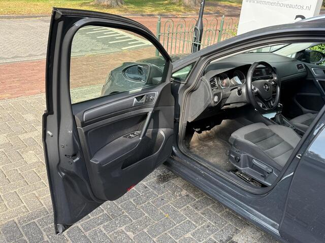 Volkswagen GOLF Variant 1.0 TSI Comfortline Business