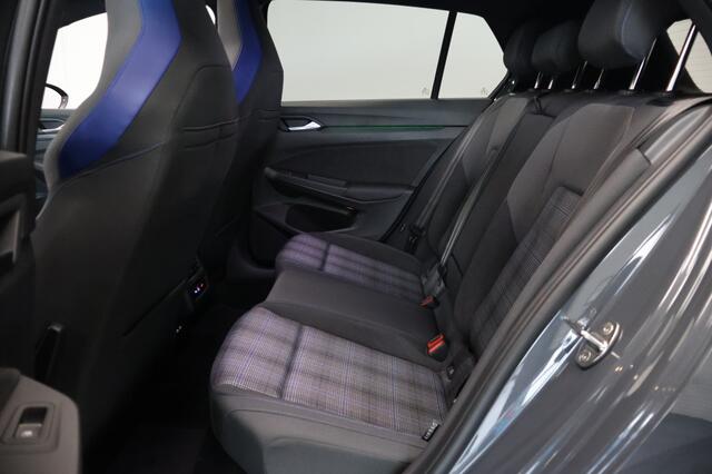 Volkswagen GOLF 1.5 eHybrid GTE 272pk | Panoramadak | Matrix | Trekhaak elektr.