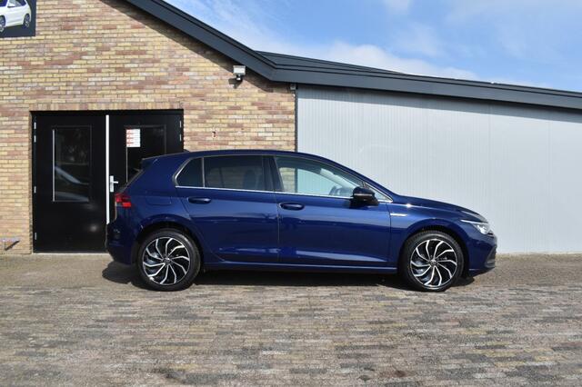 Volkswagen GOLF 1.5 TSI STYLE, Xenon, ACC, Alcantara, Apple Carplay