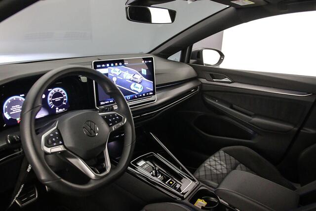 Volkswagen GOLF R-Line Edition 1.5 eTSI 150pk DSG Automaat Achteruitrijcamera, Adaptive cruise control, Navigatie, LED koplampen, Stuurwiel verwarmd, Parkeersensoren, Stoelverwarming