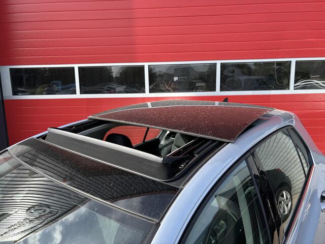 Volkswagen GOLF 1.5 eTSI 150PK 1st Edition Style AUTOMAAT / PANORAMADAK / FULL LED / SFEER / STOELVERW / NAVI / CARPLAY / DAB+ / ACC / NL-AUTO