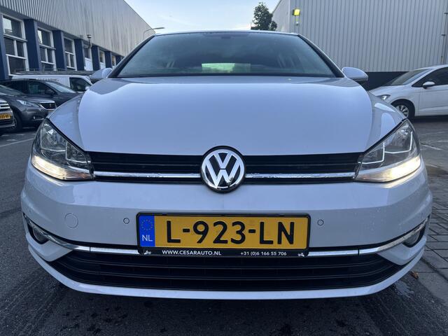 Volkswagen GOLF 1.4 TSI Highline Business R / 167 DKM / 2017