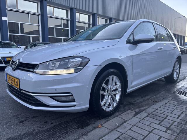 Volkswagen GOLF 1.4 TSI Highline Business R / 167 DKM / 2017