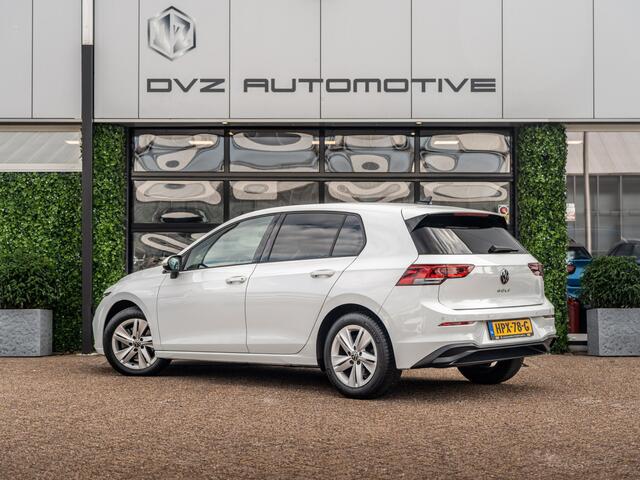 Volkswagen GOLF 8 1.5 TSI 130PK Life | Ambient | Carplay | Lounge |