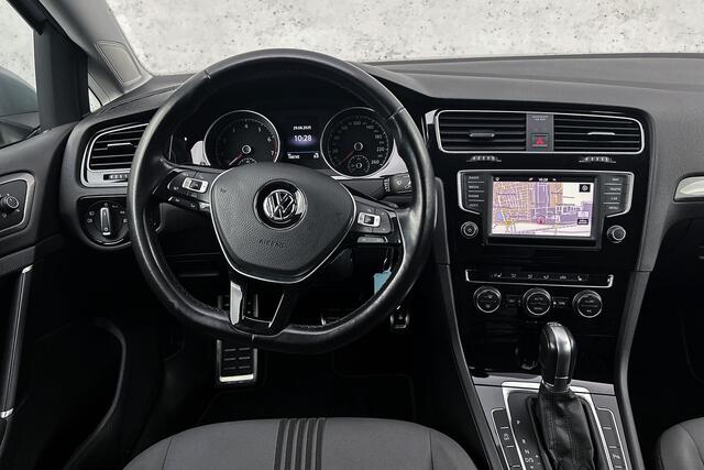 Volkswagen GOLF Variant 1.2 TSI | Automaat | Camera | Cruise control | Parkeersensoren