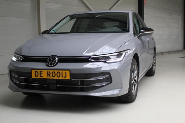 Volkswagen GOLF 1.5 TSI Life Goal Edition Navigatie | Stoel en stuurverwarming | Dodehoek assistent