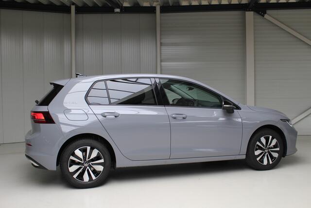 Volkswagen GOLF 1.5 TSI Life Goal Edition Navigatie | Stoel en stuurverwarming | Dodehoek assistent