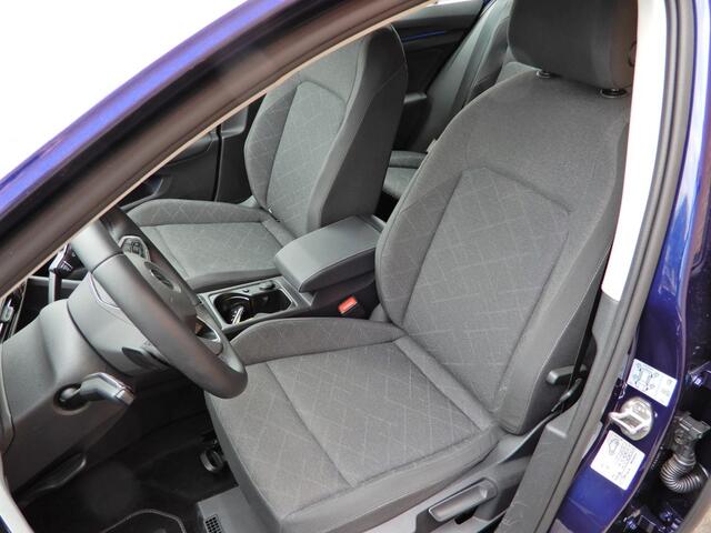 Volkswagen GOLF 1.0 ETSI LIFE BUSINESS automaat