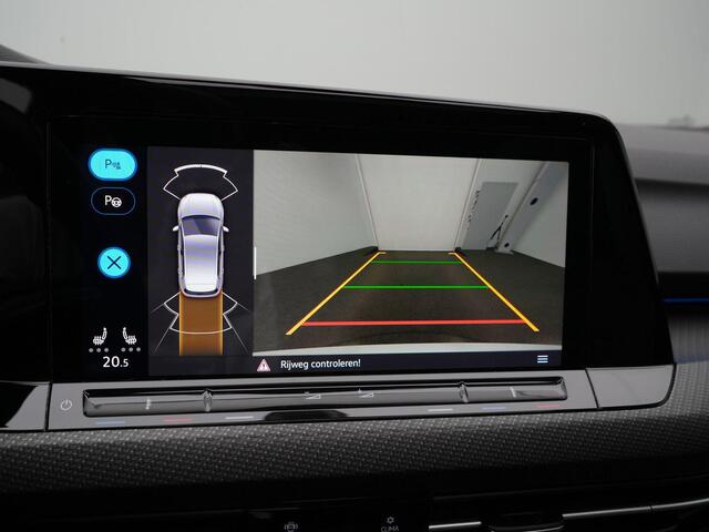 Volkswagen GOLF 1.5 eTSI 150 pk DSG R-Line Business | Panoramadak | Achteruitrijcamera | Parkeersensoren voor/achter | Park Assist | Side Assist | Adaptive Cruise | 17 inch