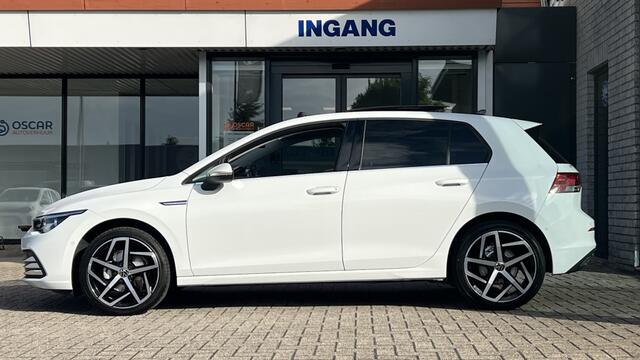 Volkswagen GOLF 1.5 TSI Style | Pano | Head-Up | Camera