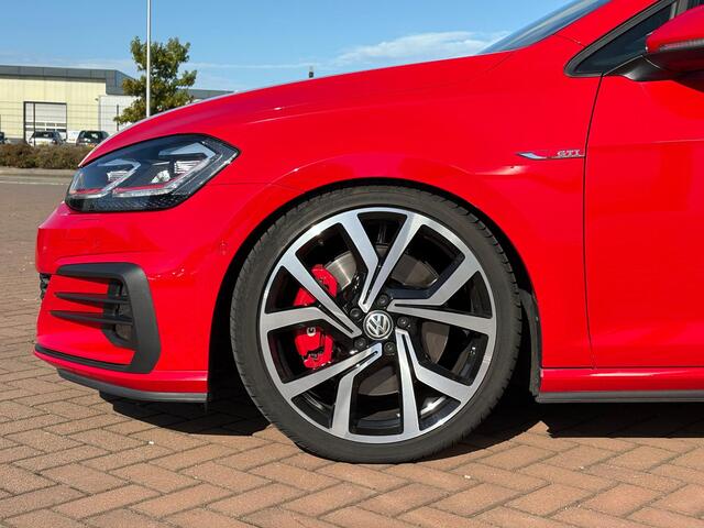 Volkswagen GOLF 7.5 2.0TSI GTI Performance