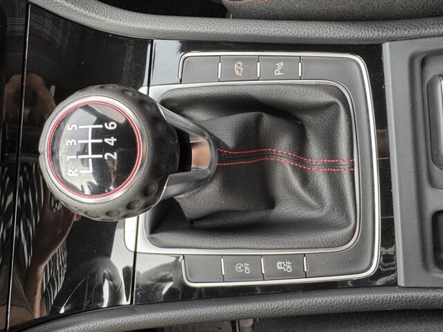 Volkswagen GOLF 2.0 TSI GTI