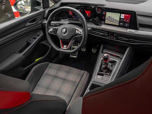 Volkswagen GOLF 2.0 TSI GTI UNIEK HANDBAK!! IQ LIGHT CAMERA 18 INCH APPLE CARPLAY