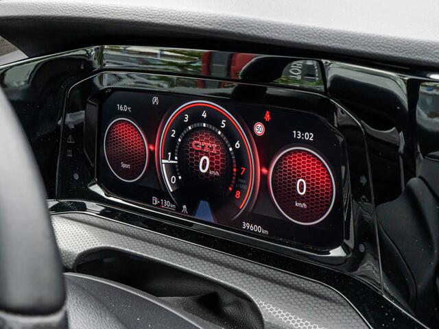 Volkswagen GOLF 2.0 TSI GTI UNIEK HANDBAK!! IQ LIGHT CAMERA 18 INCH APPLE CARPLAY