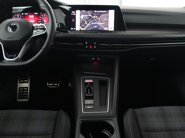 Volkswagen GOLF 1.4 eHybrid GTE | Panoramadak | Camera | Carplay | Navigatie | Adaptive cruise | Sportstoelen | Sfeerverlichting | PHEV | Plug In