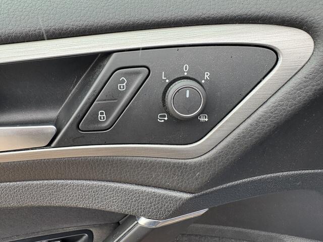 Volkswagen GOLF 1.0 TSI Comfortline | Nieuw Binnen! | Automaat | Clima | Sensoren