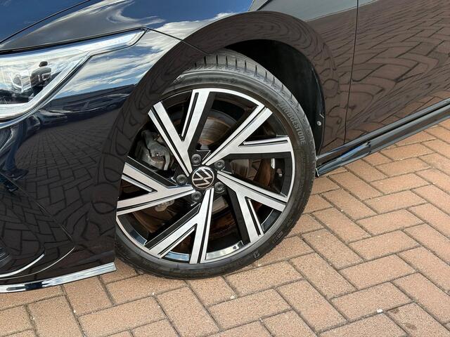 Volkswagen GOLF 1.5 eTSI R-Line