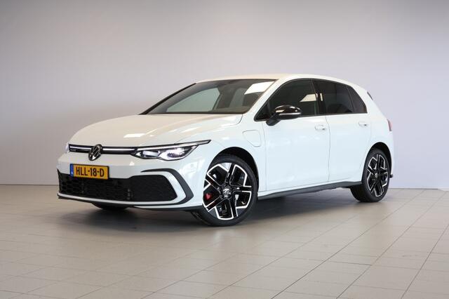 Volkswagen GOLF 1.4 eHybrid GTE 245PK - LED - 18'' R-Line velgen - Winter pakket