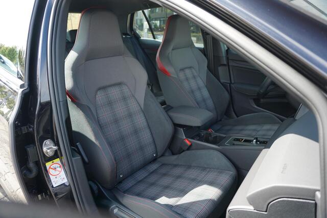 Volkswagen GOLF 2.0 TSI GTI | IQ | 18 inch