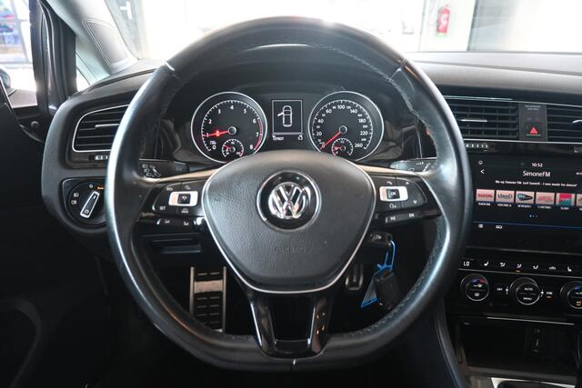 Volkswagen GOLF 1.0 TSI Highline Airco Apple Carplay Navigatie Cruise control Stoelverwarming Inruil Mogelijk!