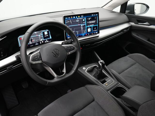 Volkswagen GOLF Variant 1.5 TSI 116 pk Life Business | LED koplampen | Bekleding ArtVelours Eco | Stoelverwarming | Adaptive Cruise | Carplay | DAB | 17 inch