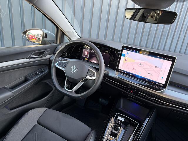 Volkswagen GOLF 1.5 eTSI 150Pk Style Edition 50 | 360 Camera | Stoelgeheugen | IQ Light | Prijs Rijklaar!!