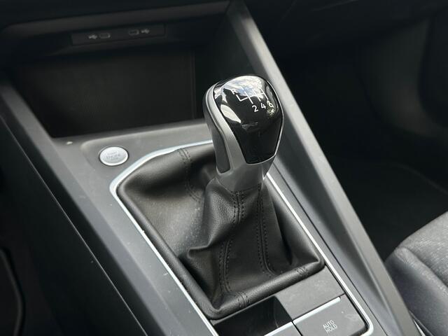 Volkswagen GOLF 1.0 TSI 110pk Life Navigatie Camera