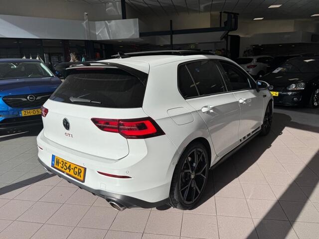 Volkswagen GOLF 2.0 TSI GTI CLUBSPORT PANO HUD LEDER BJ 2021 !!!
