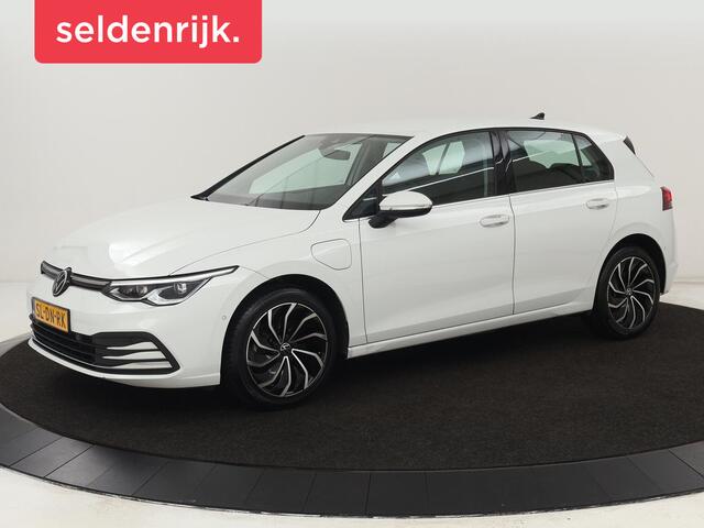 Volkswagen GOLF 1.4 eHybrid Style | Camera | Massage | Carplay | Memory | Sfeerverlichting | Adaptive cruise | Keyless | Navigatie | Full LED | Digital Cockpit
