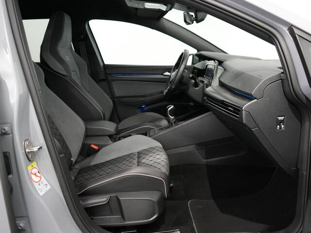 Volkswagen GOLF 1.5 TSI | R-Line | ACC | Carplay |