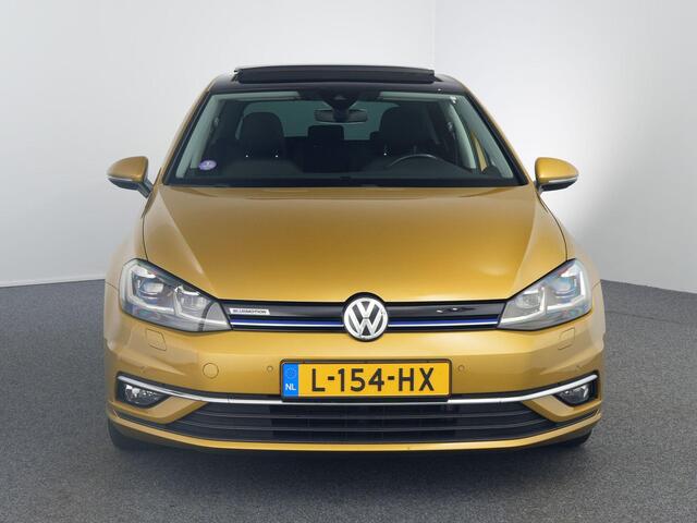 Volkswagen GOLF 1.5 TSI Highline | Standkachel | Stuur+stoel verwarming | LED | Pano | Virtual |