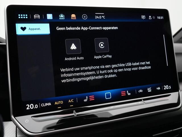 Volkswagen GOLF 1.5 eTSI 150 pk DSG | Edition 50 Anniversary | Panoramadak | Rondomzicht camera | Stoelverwarming | IQ Light | Head-up display | 18 inch