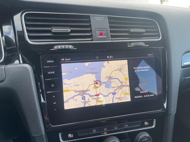 Volkswagen GOLF 1.6 TDI Highline Business R | Automaat | Uitstraling