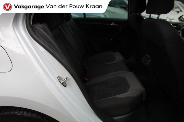 Volkswagen GOLF 1.5 TSI Highline 131pk automaat