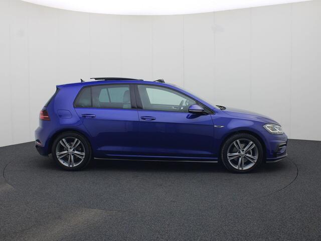Volkswagen GOLF 1.5TSI/150PK DSG R Line · Panoramadak · Camera · Dodehoeksensor · Info Active Display · Stoelverwarming · Trekhaak · Android/Apple Car Play · Leder ·