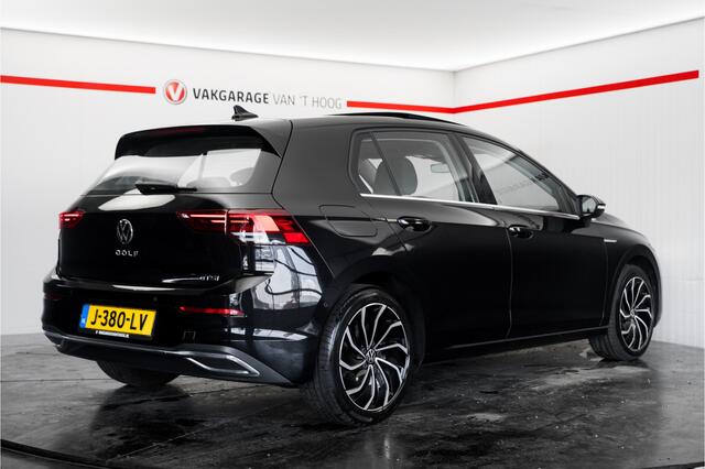Volkswagen GOLF 1.5 eTSI Style Panoramadak EGR stoelen Afn.trekhaak|Sfeerverlichting|Applecarplay