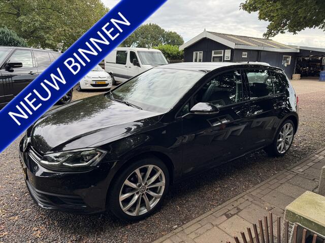 Volkswagen GOLF 1.0 TSI Trendline CARPLAY|PDC