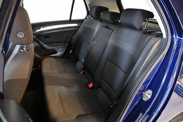 Volkswagen GOLF 1.0 TSI Highline Apple CarPlay