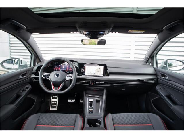 Volkswagen GOLF 2.0 TSI GTI Clubsport IQ Ligt Panoramadak Harman/Kardon Dodehoek Keyless Stuurverw.