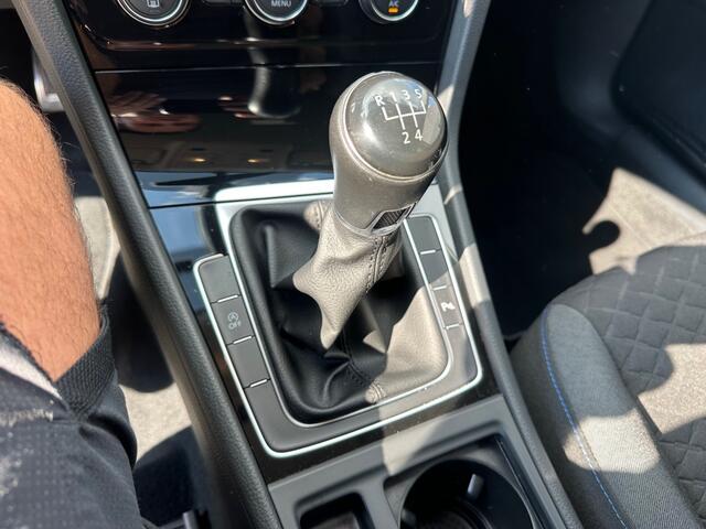 Volkswagen GOLF 1.0 TSI, Apple Carplay, 17 Inch, Perfect Onderhouden