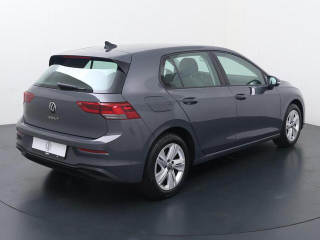 Volkswagen GOLF 1.0 TSI Life | 110 PK | Adaptive Cruise Control | Parkeersensoren | Navigatie