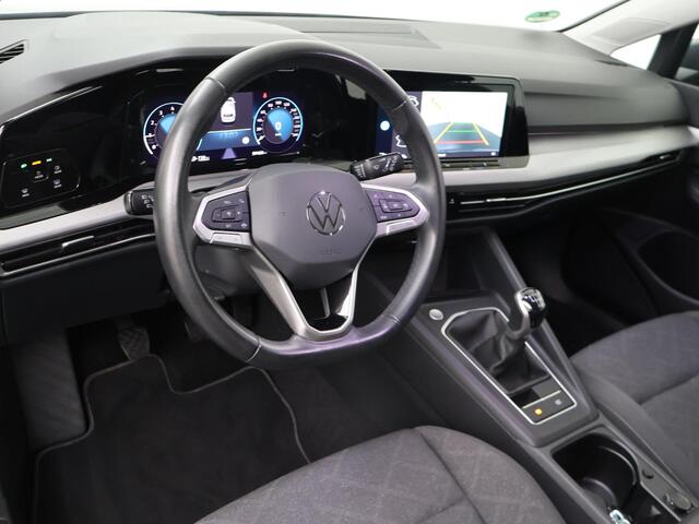 Volkswagen GOLF 1.0 TSI Life | 110 PK | Adaptive Cruise Control | Parkeersensoren | Navigatie