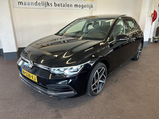 Volkswagen GOLF 1.5 eTSI Style Automaat | Panoramadak | Memory seats | Adaptieve cruise control | Stoel+Stuurverwarming | Sfeerverlichting | 18''INCH | Navigatie | Lane assist | Parkeersensoren v+a