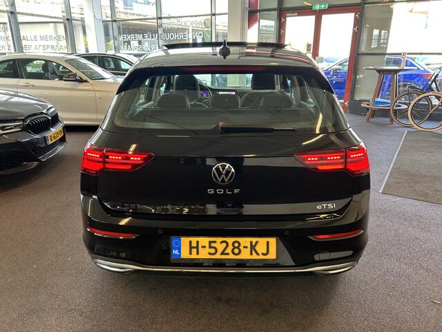 Volkswagen GOLF 1.5 eTSI Style Automaat | Panoramadak | Memory seats | Adaptieve cruise control | Stoel+Stuurverwarming | Sfeerverlichting | 18''INCH | Navigatie | Lane assist | Parkeersensoren v+a