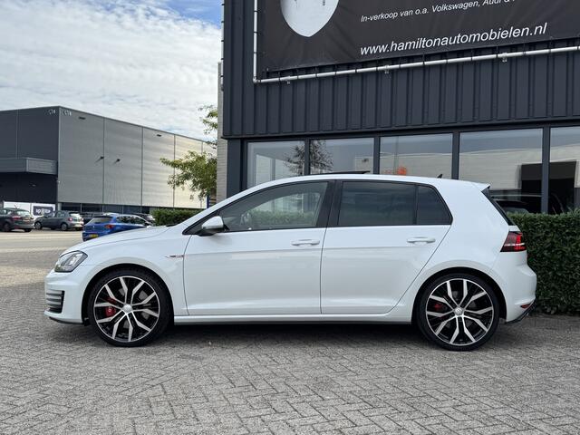 Volkswagen GOLF 7 GTI Performance 2.0 TSI 230pk DSG / Aut. Panormadak Dynaudio Camera 19" 108dkm NL Auto!!