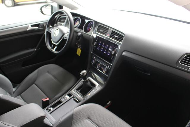 Volkswagen GOLF 1.0 TSI Comfortline Navigatie | Automatische Airco | lichtmetalen velgen | Parkeersensoren