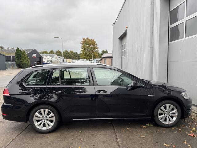 Volkswagen GOLF Variant 1.5 TSI Comfortline Business DSG. Supermooi dealeronderhouden.